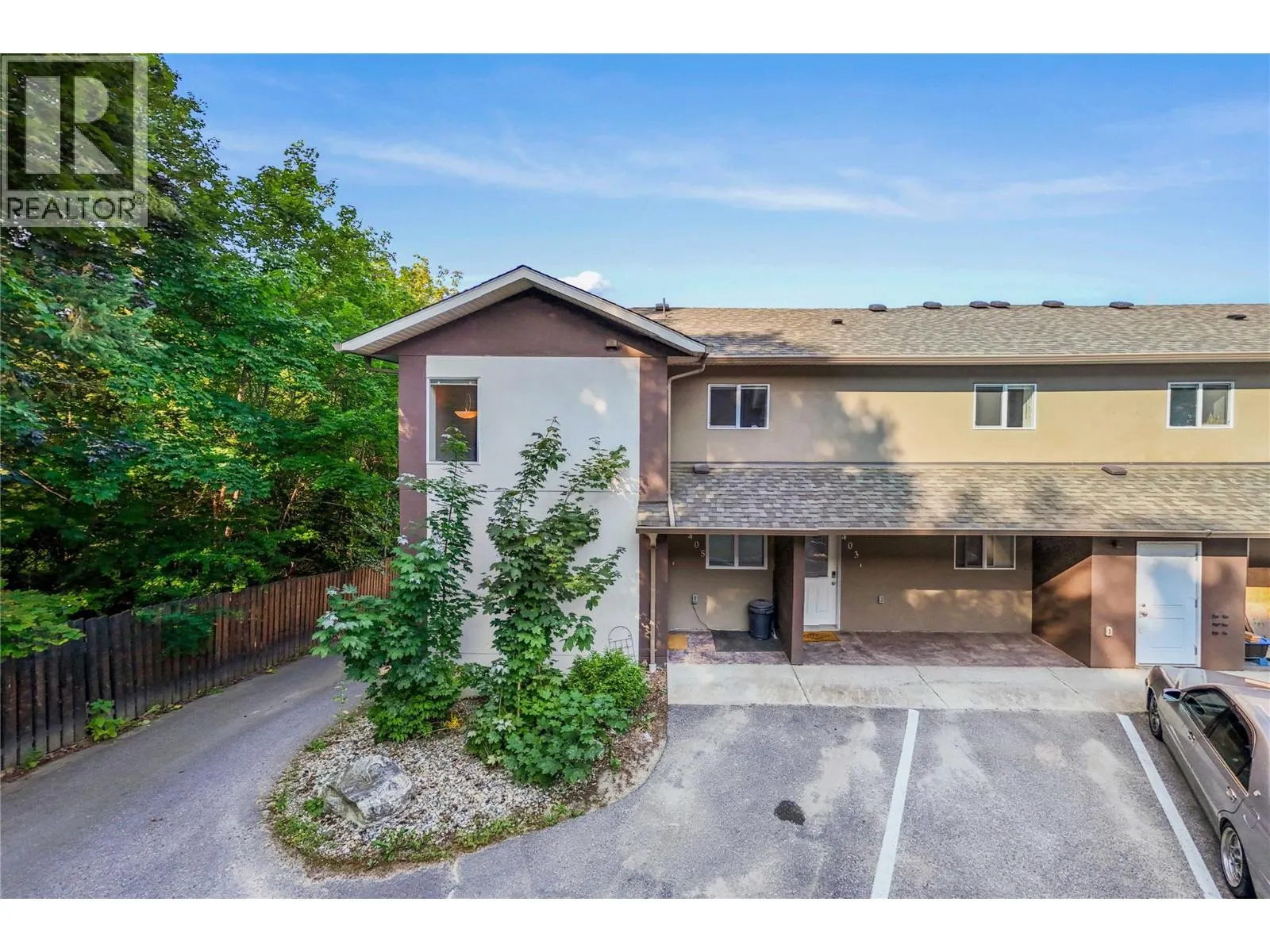 1449 1 Avenue NE Unit# 405