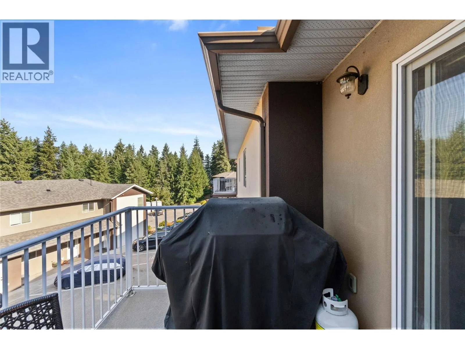 1449 1 Avenue NE Unit# 405