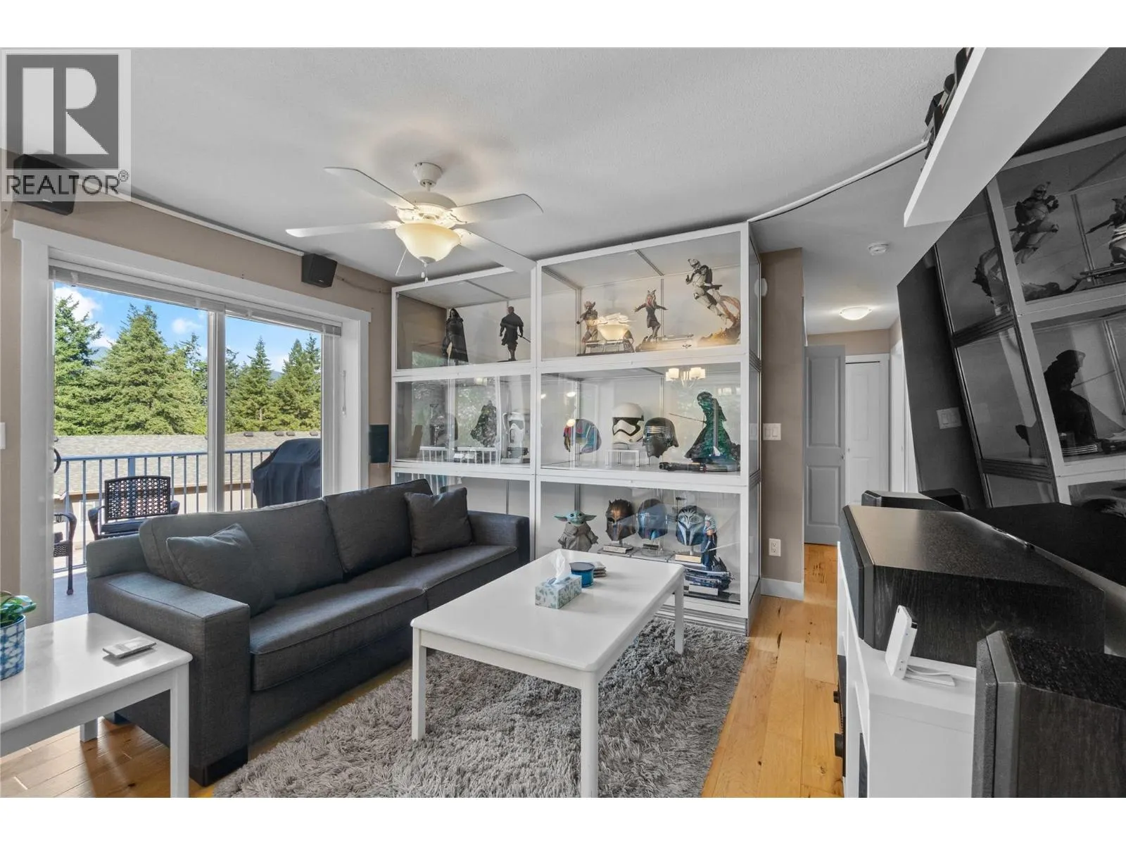 1449 1 Avenue NE Unit# 405