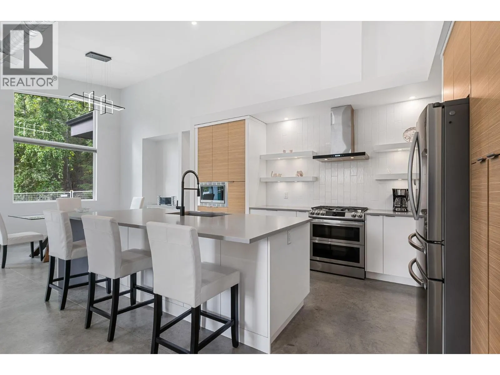 3620 SILVER Way