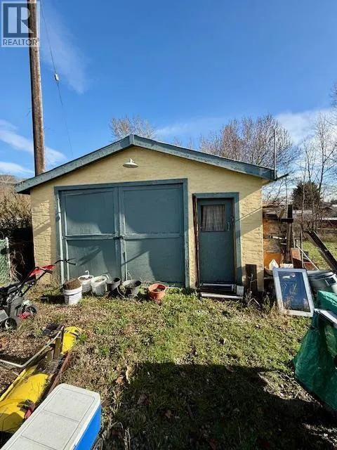 217 BELL Street