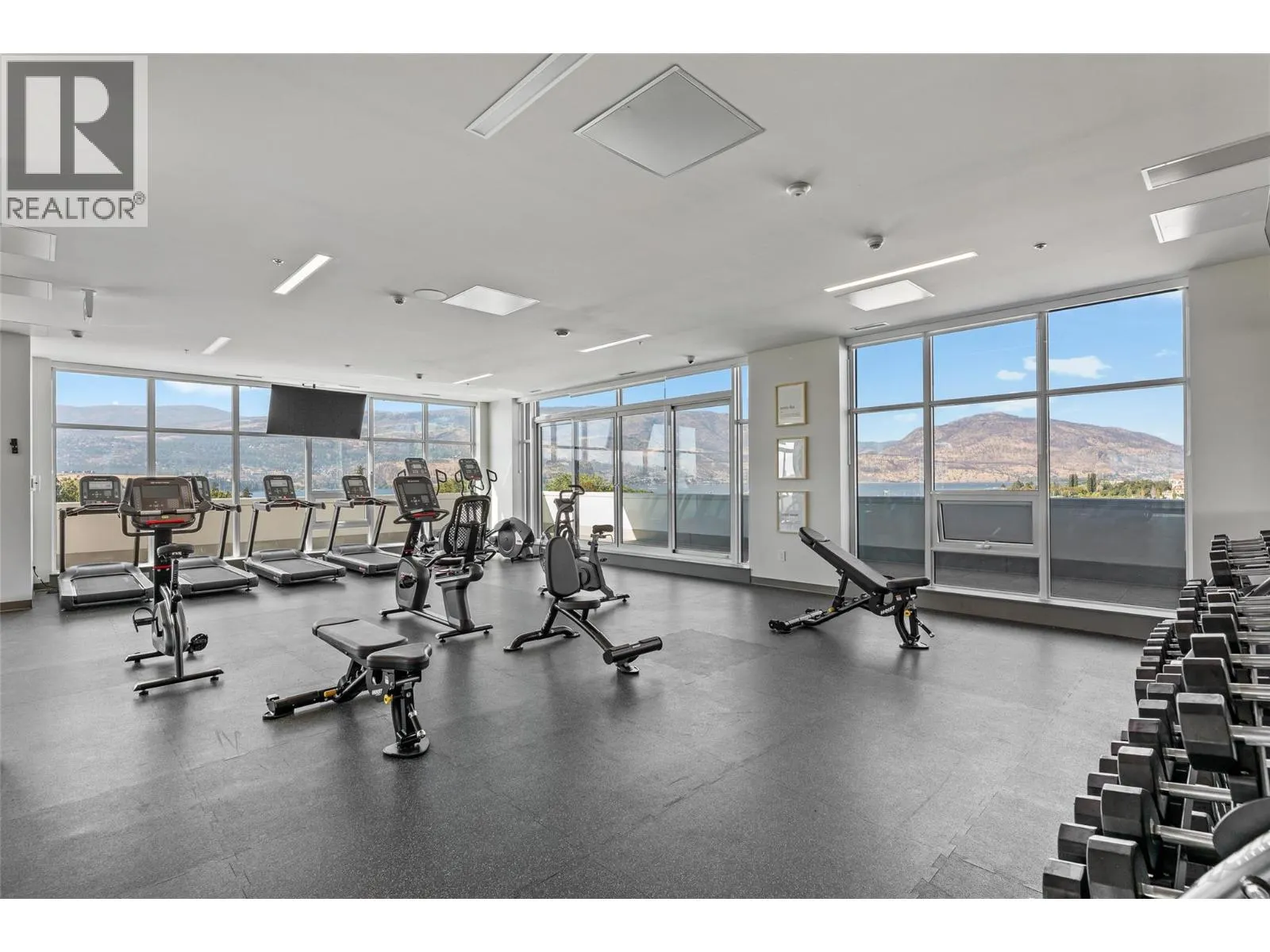 1626 WATER Street Unit# 3307