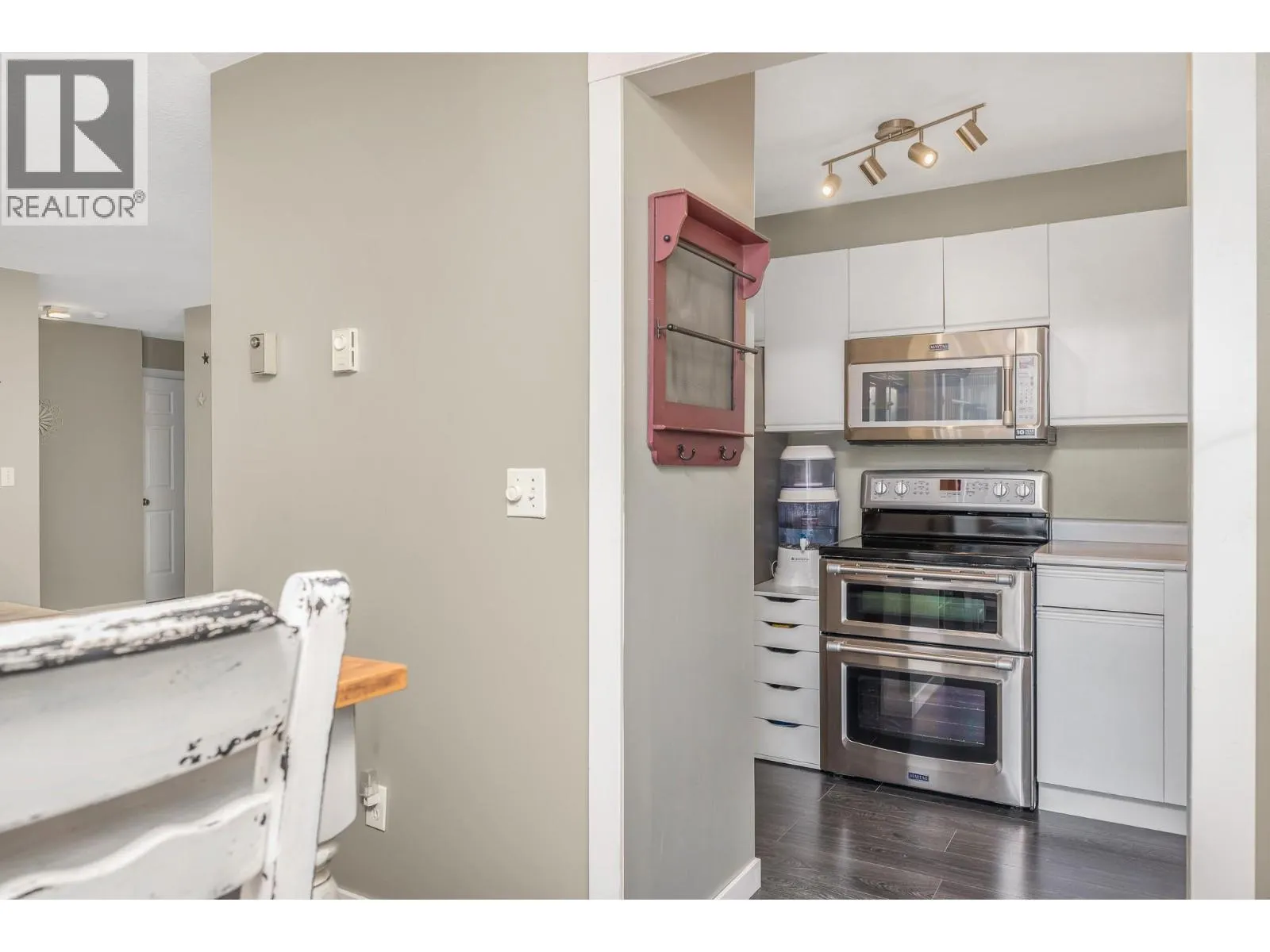 703 Granville Avenue Unit# 205 Lot# 5