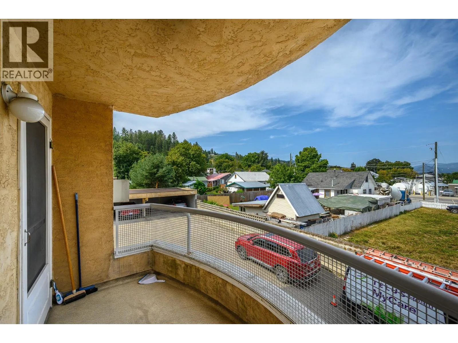 703 Granville Avenue Unit# 205 Lot# 5