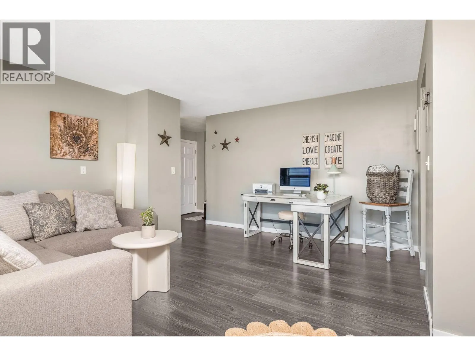 703 Granville Avenue Unit# 205 Lot# 5