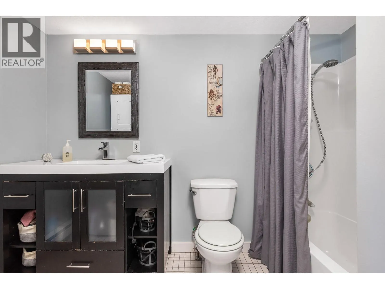 703 Granville Avenue Unit# 205 Lot# 5