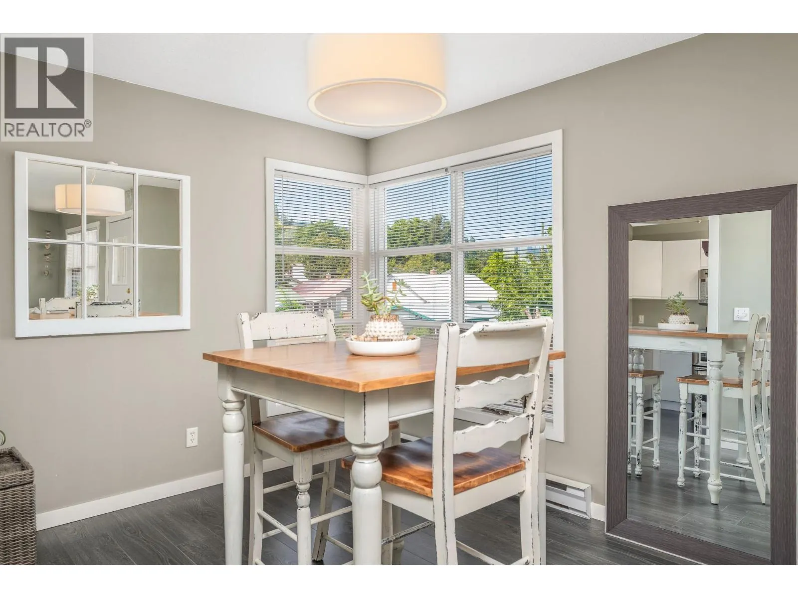 703 Granville Avenue Unit# 205 Lot# 5