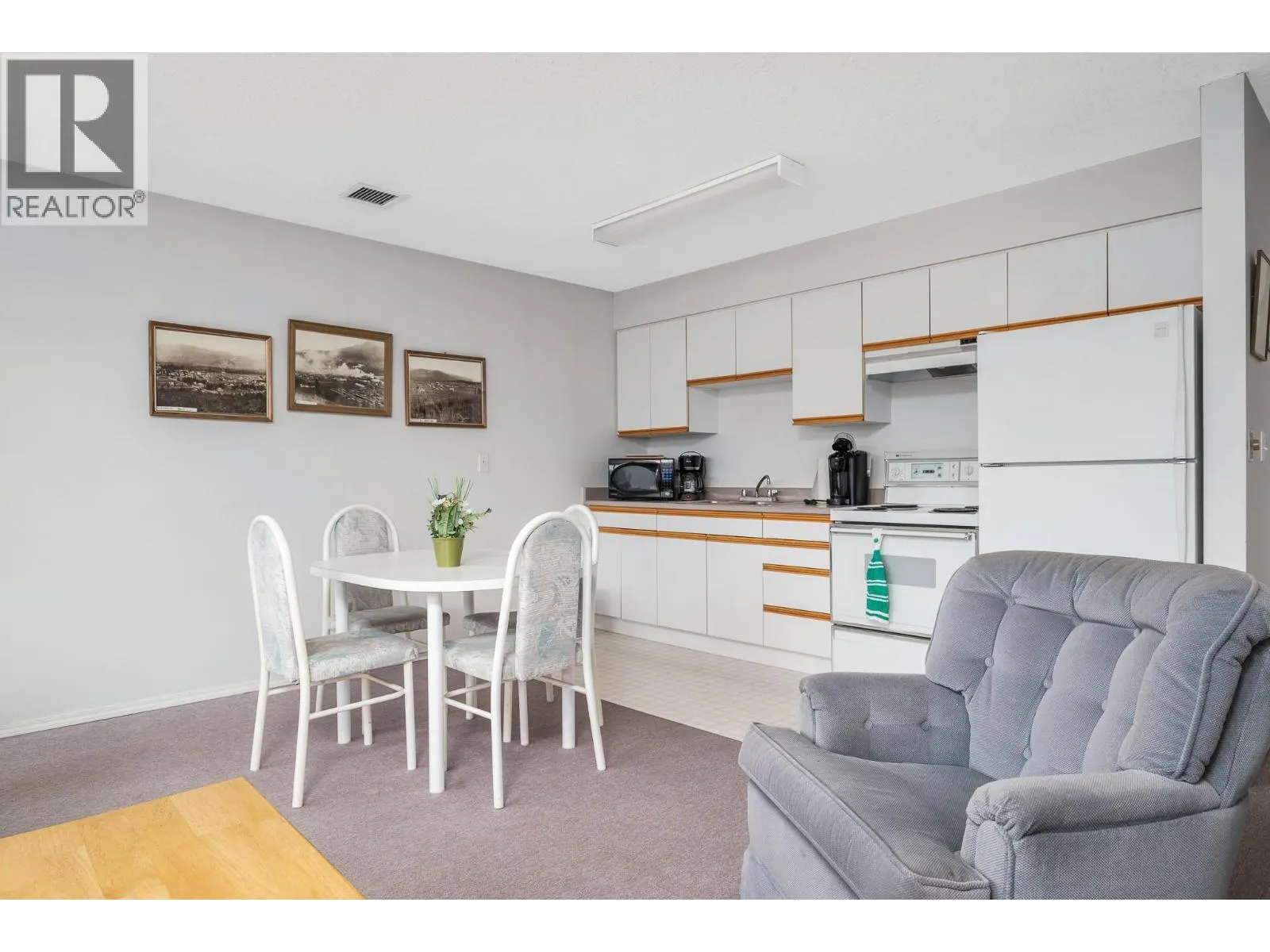 703 Granville Avenue Unit# 205 Lot# 5
