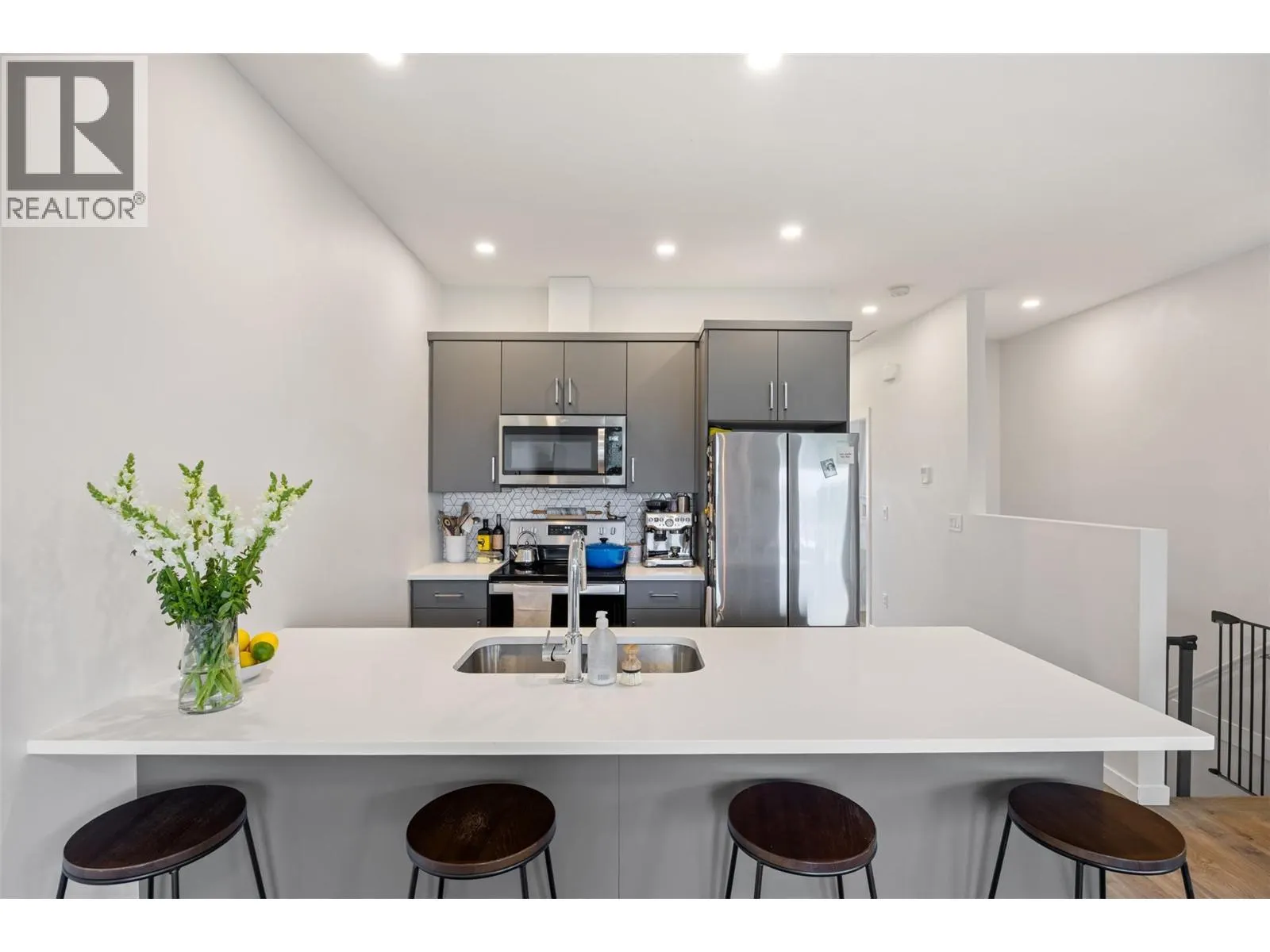 2925 Westsyde Road Unit# 103