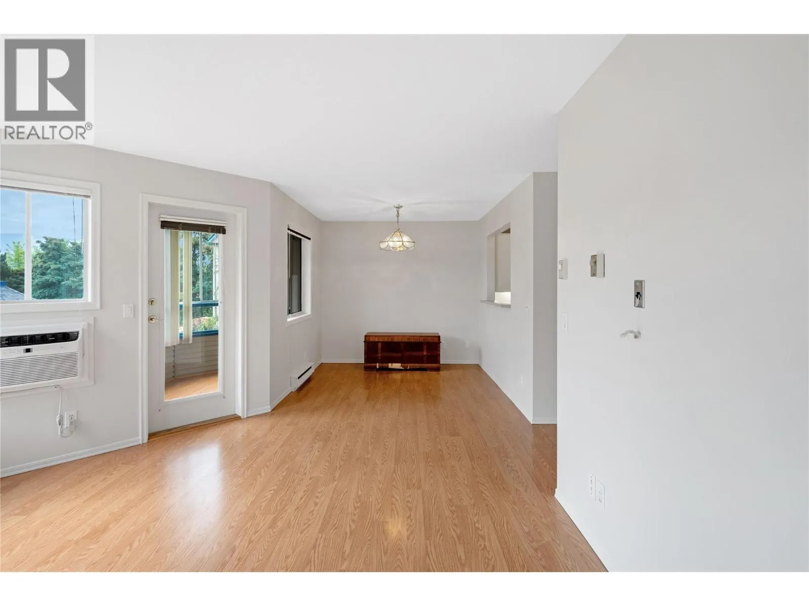 3283 Casorso Road Unit# 210