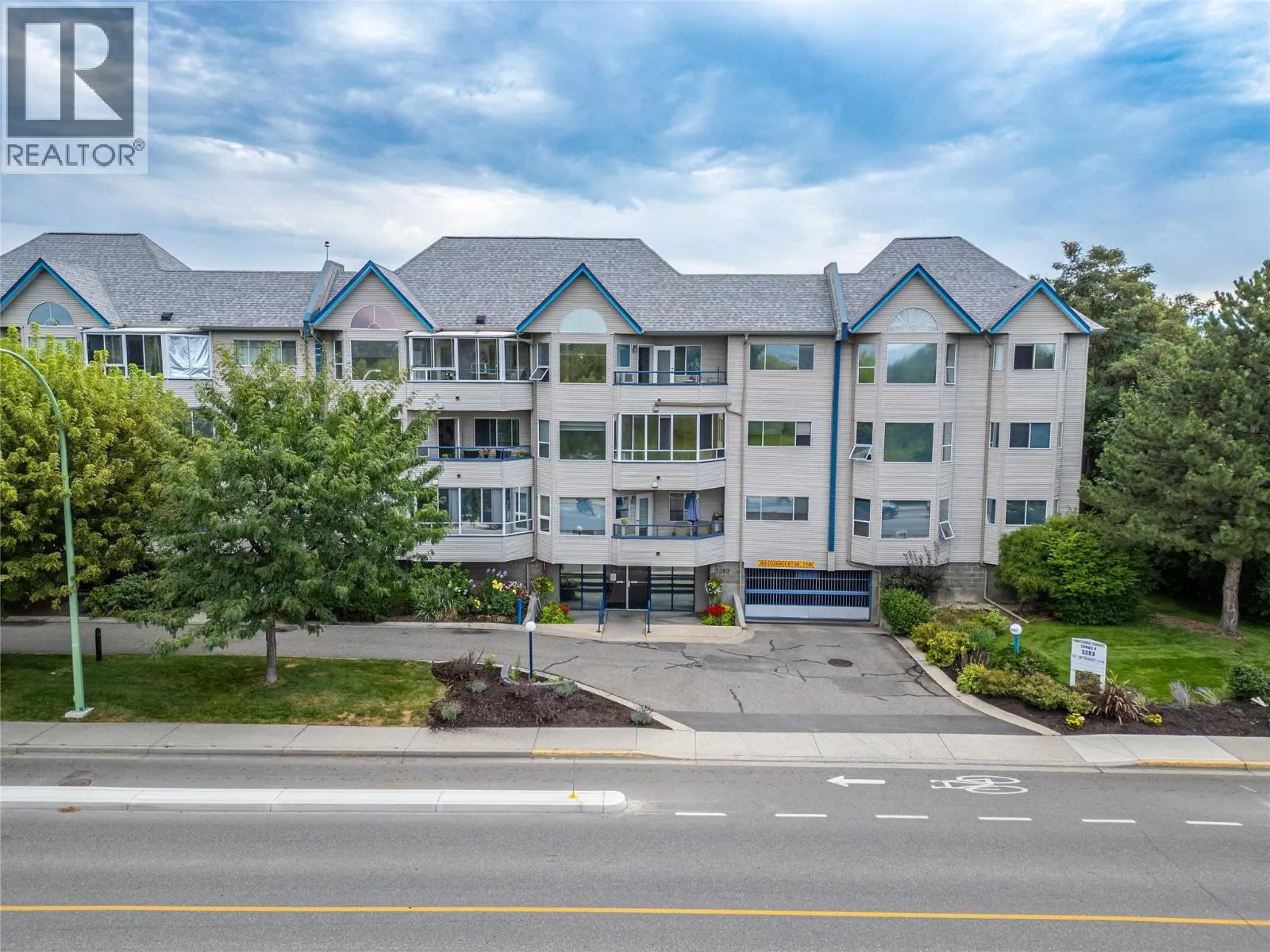 3283 Casorso Road Unit# 210