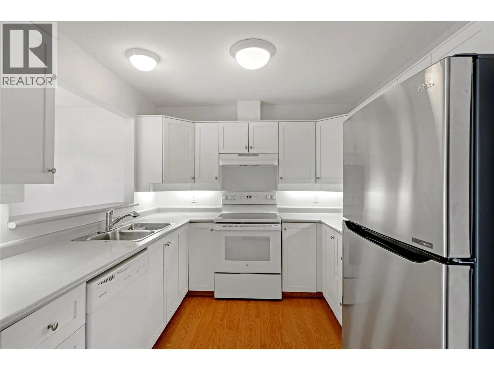 3283 Casorso Road Unit# 210