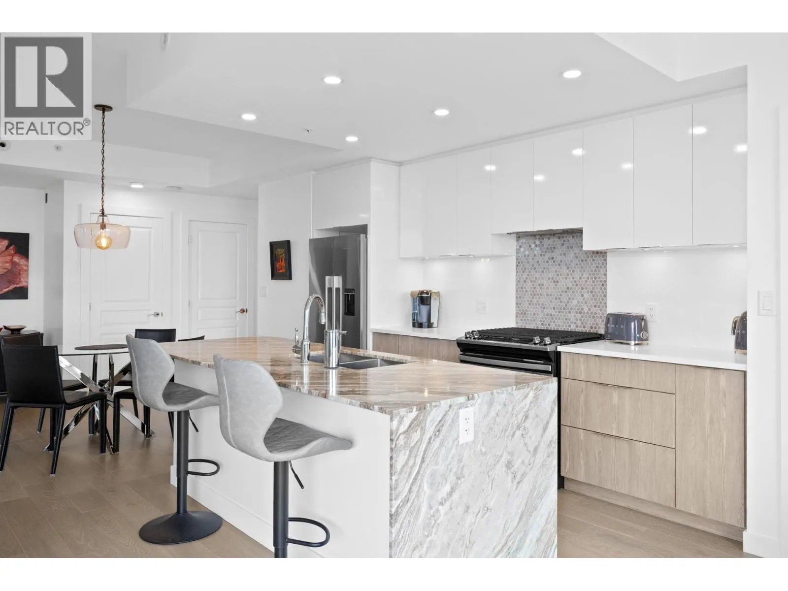 1151 Sunset Drive Unit# 1701
