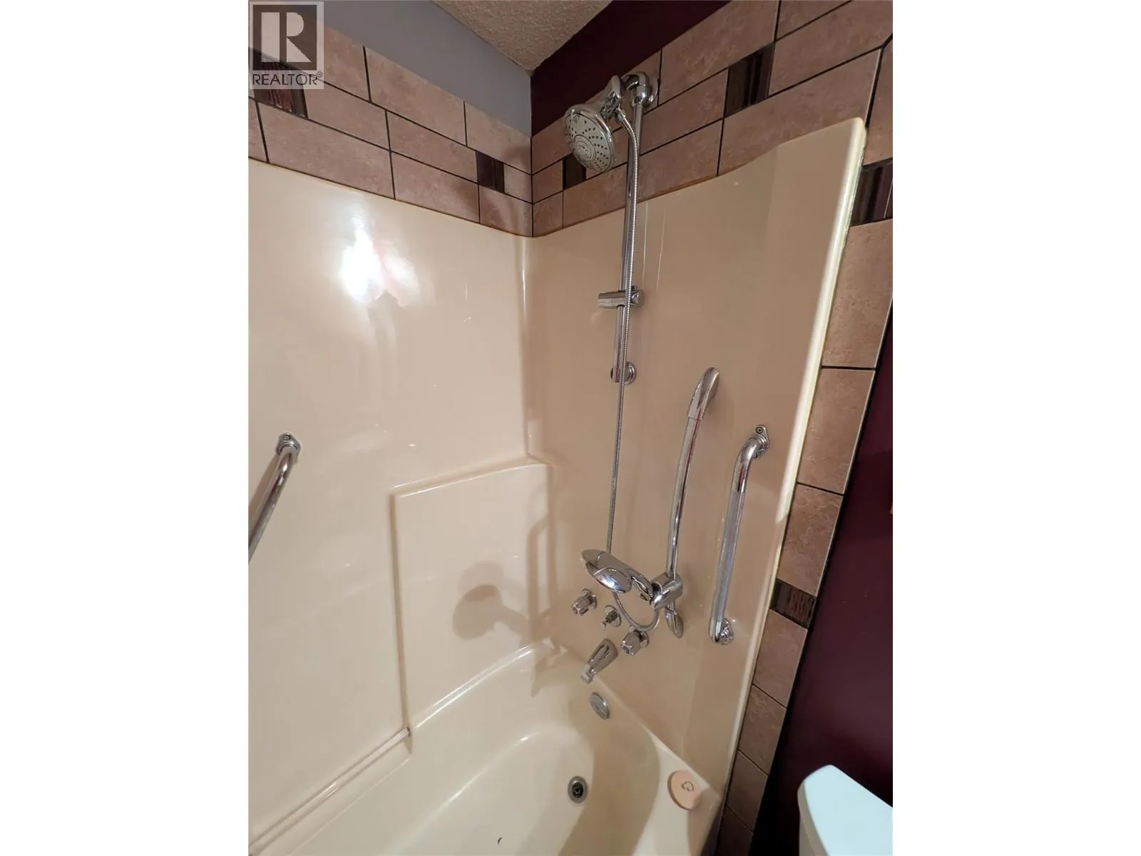 6710 Tronson Road Unit# 203