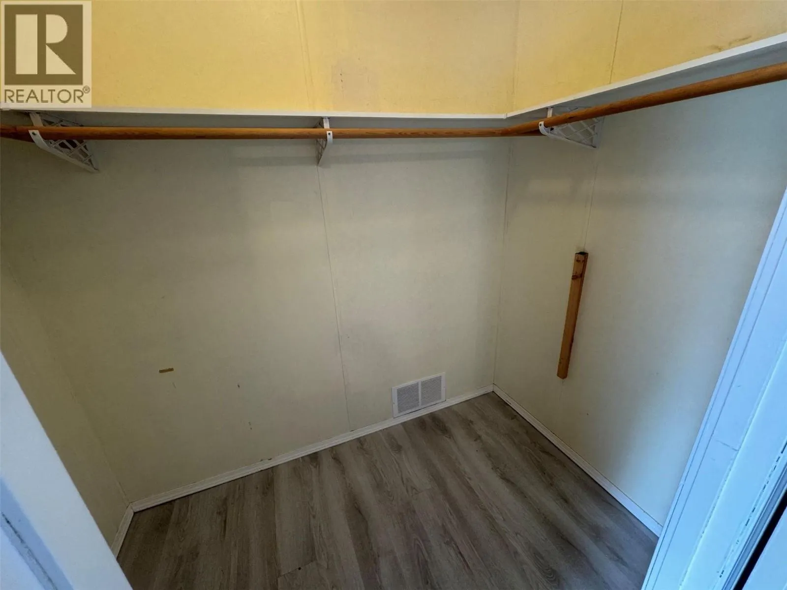 5455 Almond Gardens Road Unit# E4