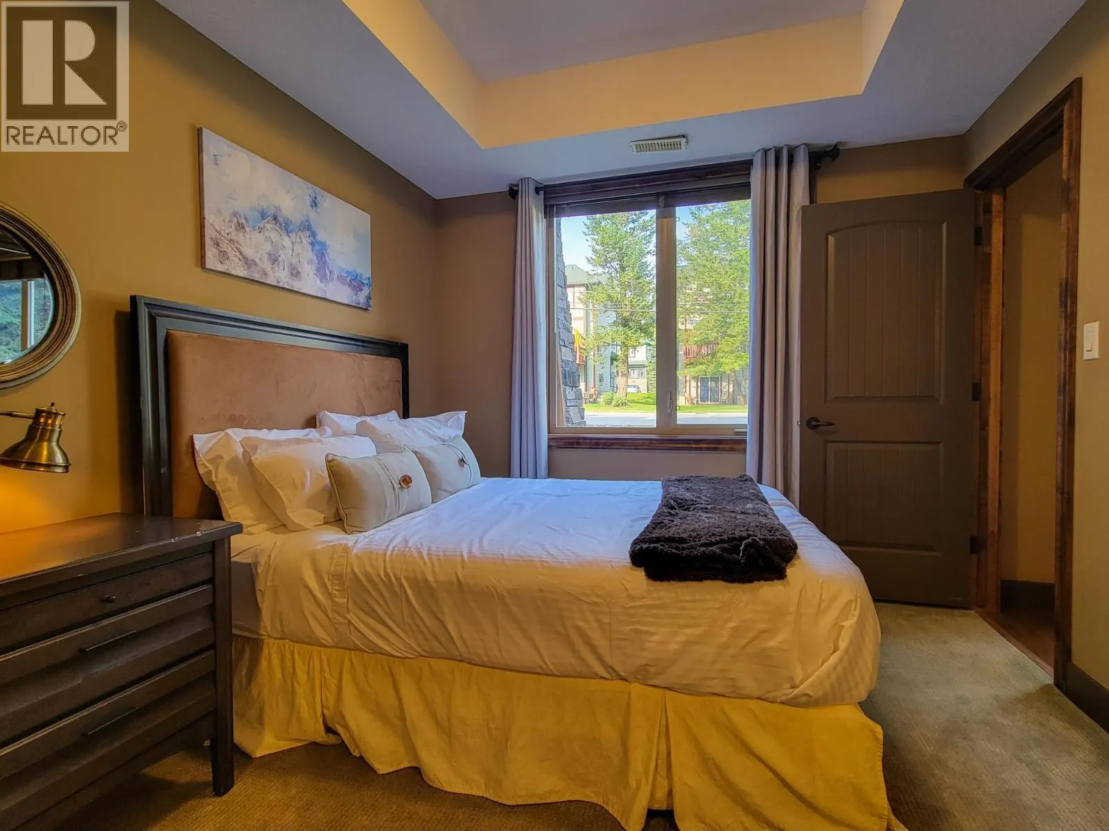 7495 COLUMBIA Avenue Unit# 1109