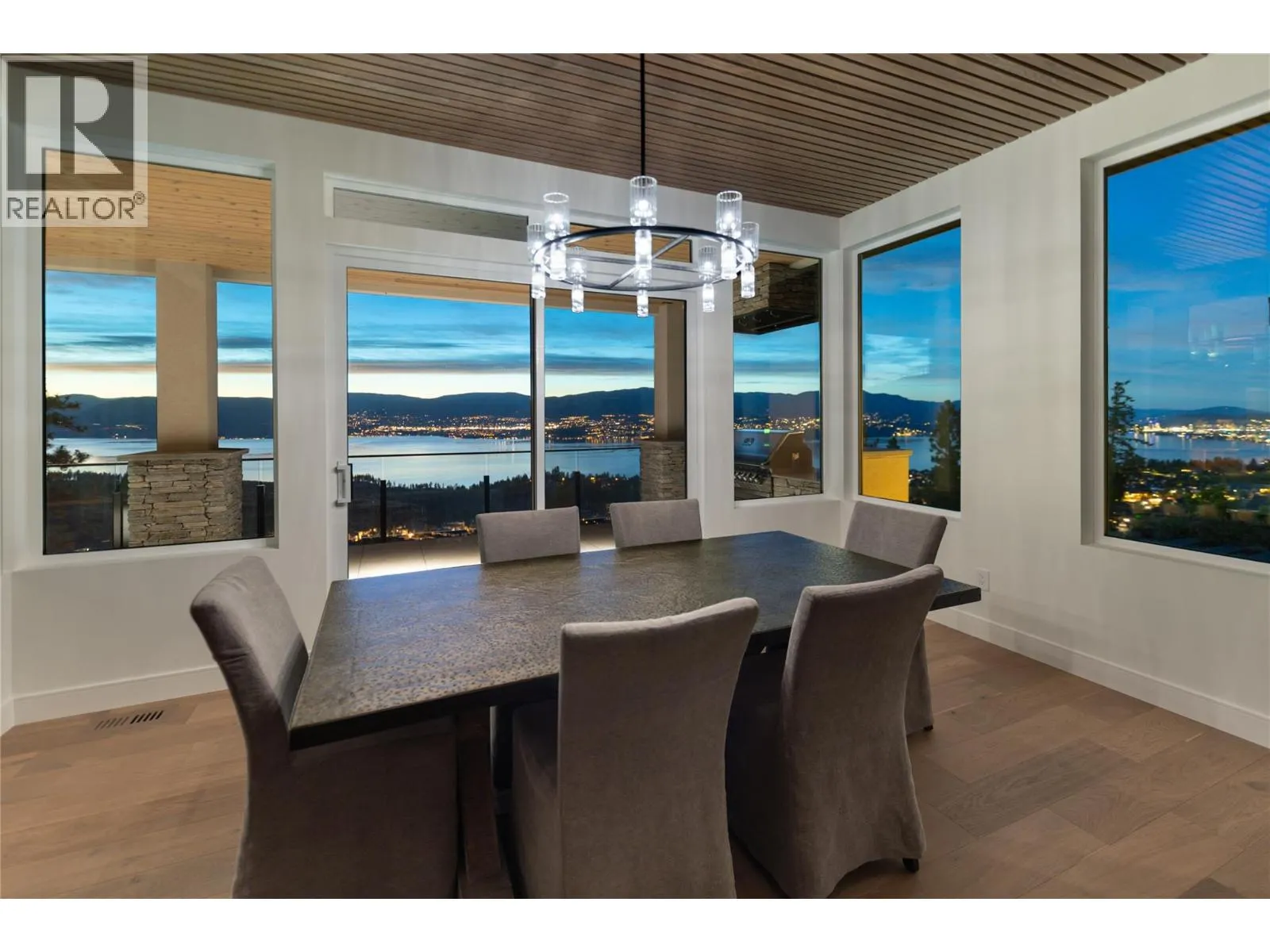 5650 The Edge Place Unit# 110