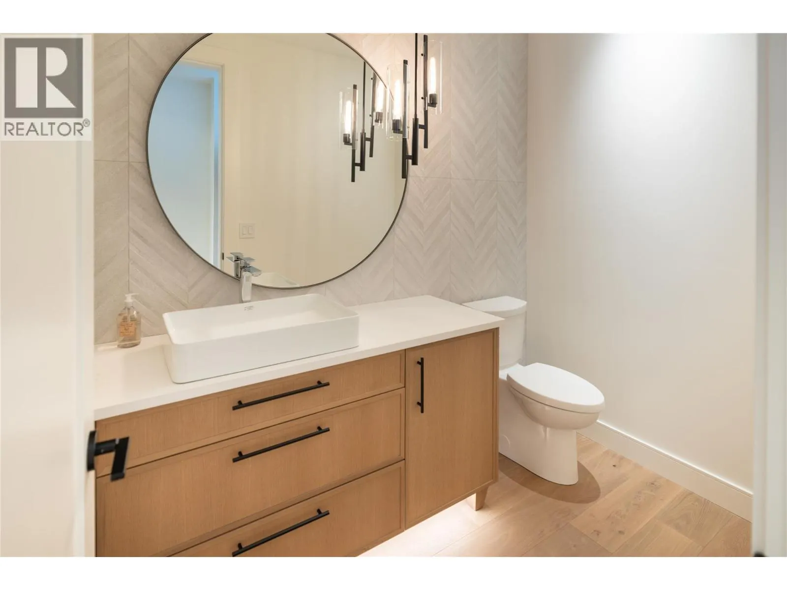 5650 The Edge Place Unit# 110