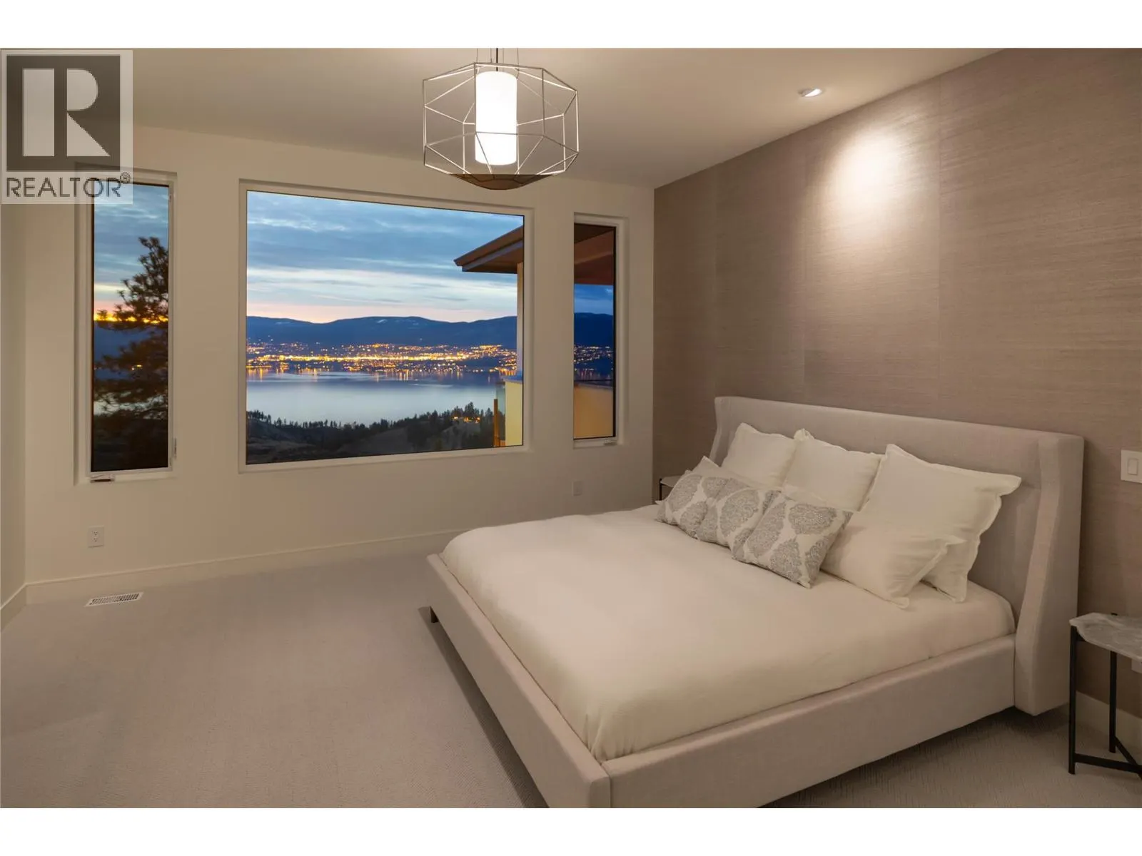 5650 The Edge Place Unit# 110