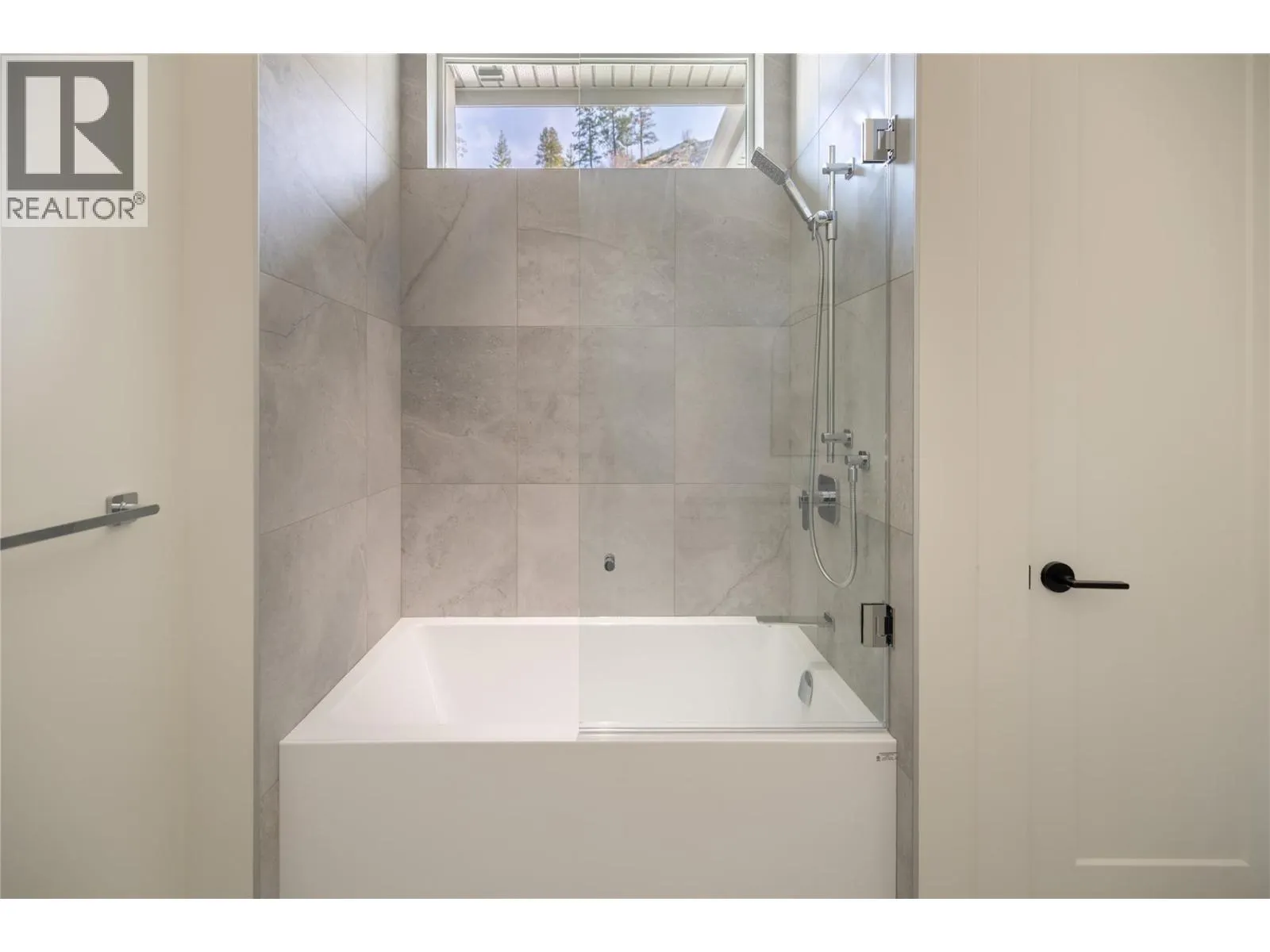 5650 The Edge Place Unit# 110