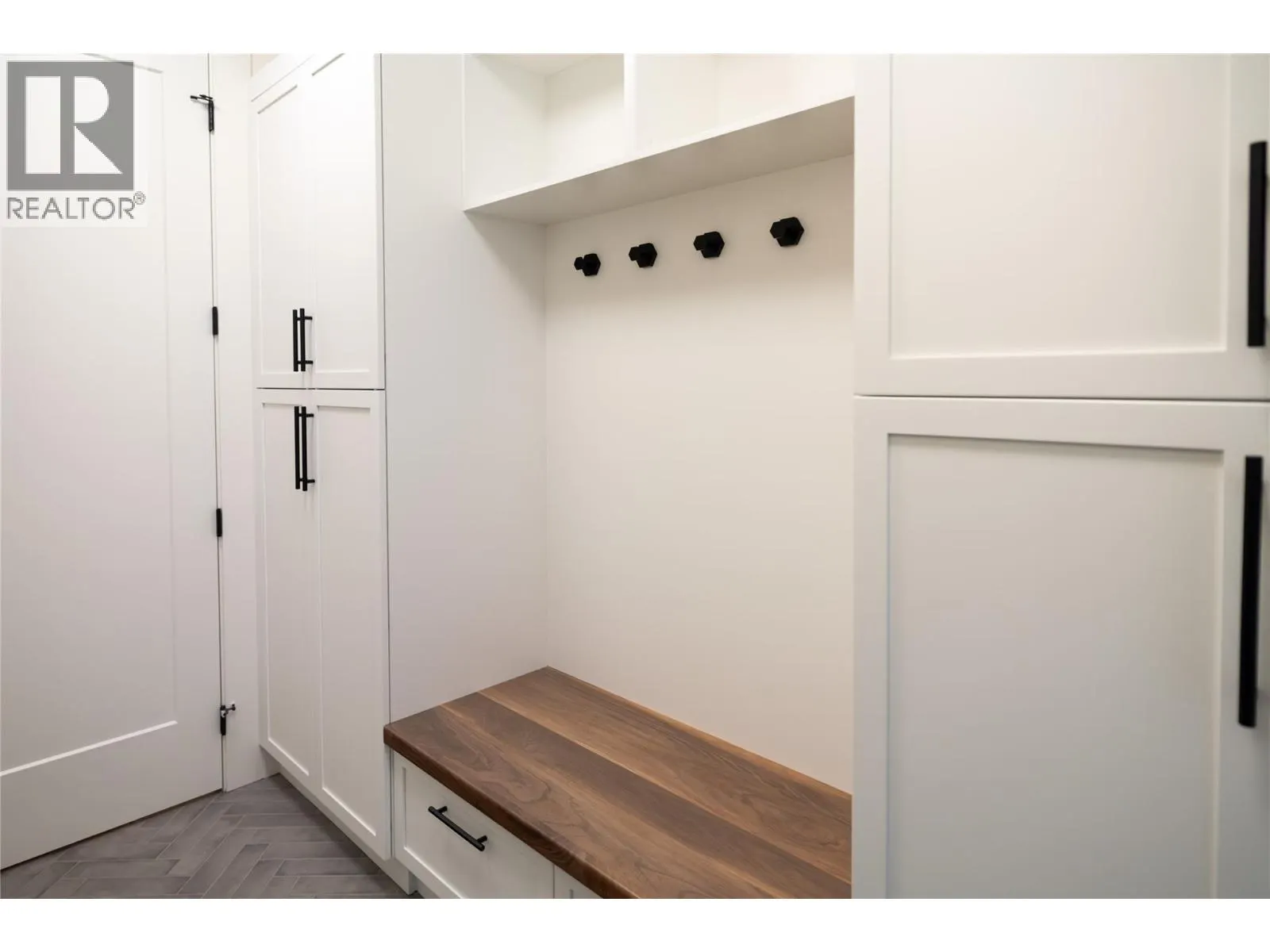 5650 The Edge Place Unit# 110
