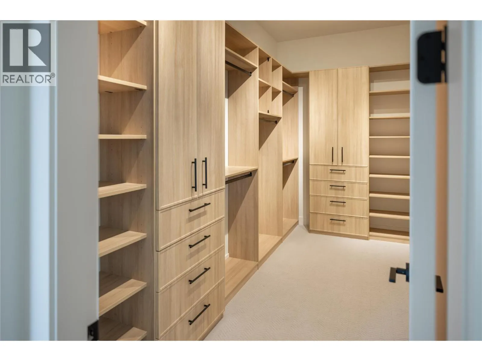 5650 The Edge Place Unit# 110