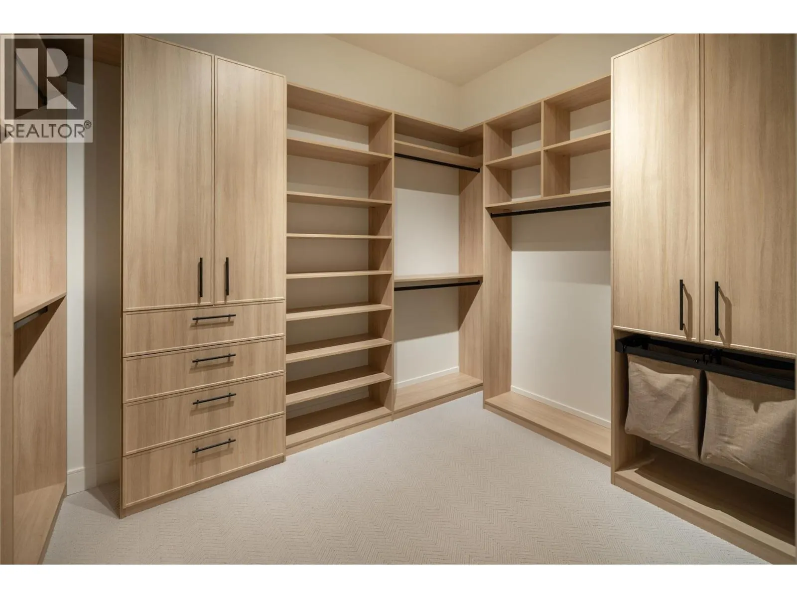 5650 The Edge Place Unit# 110