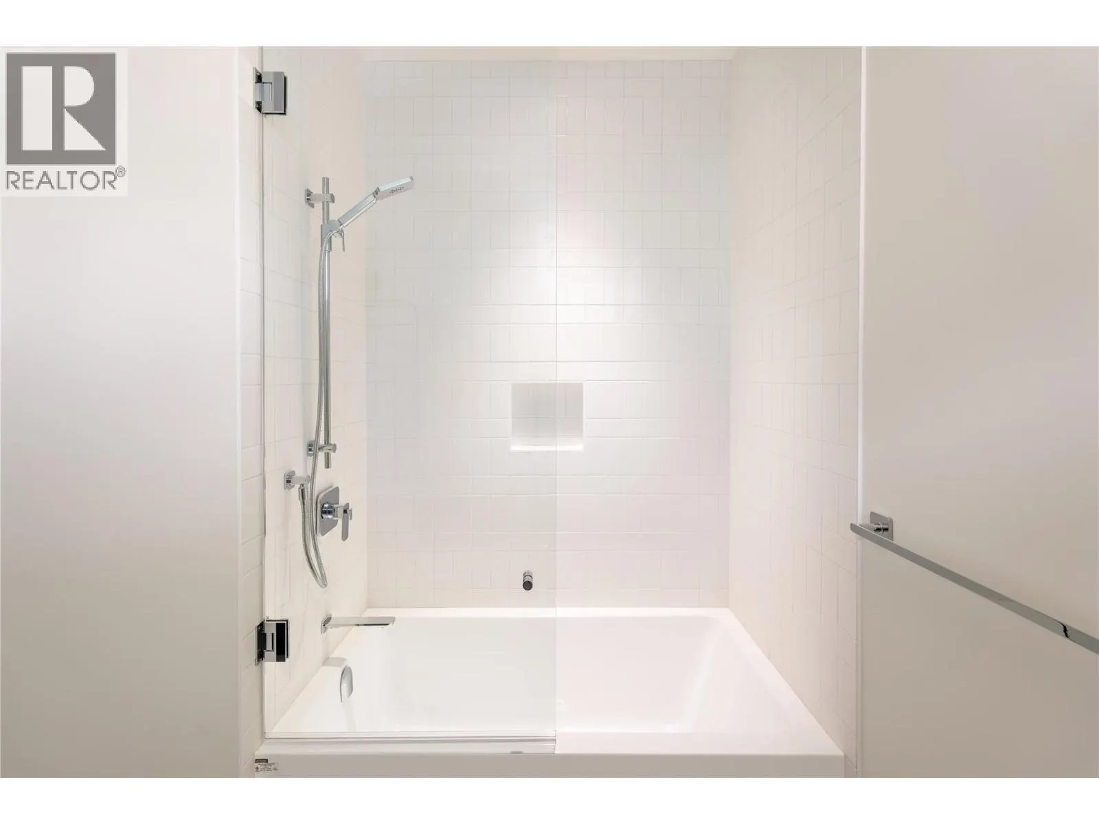 5650 The Edge Place Unit# 110
