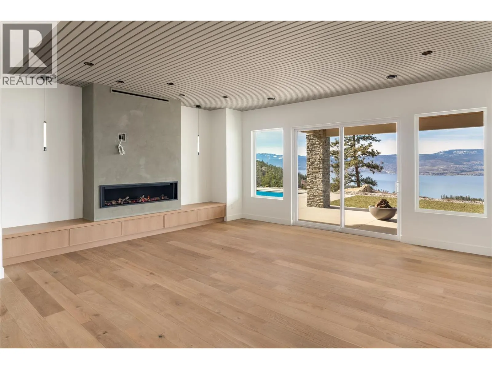 5650 The Edge Place Unit# 110