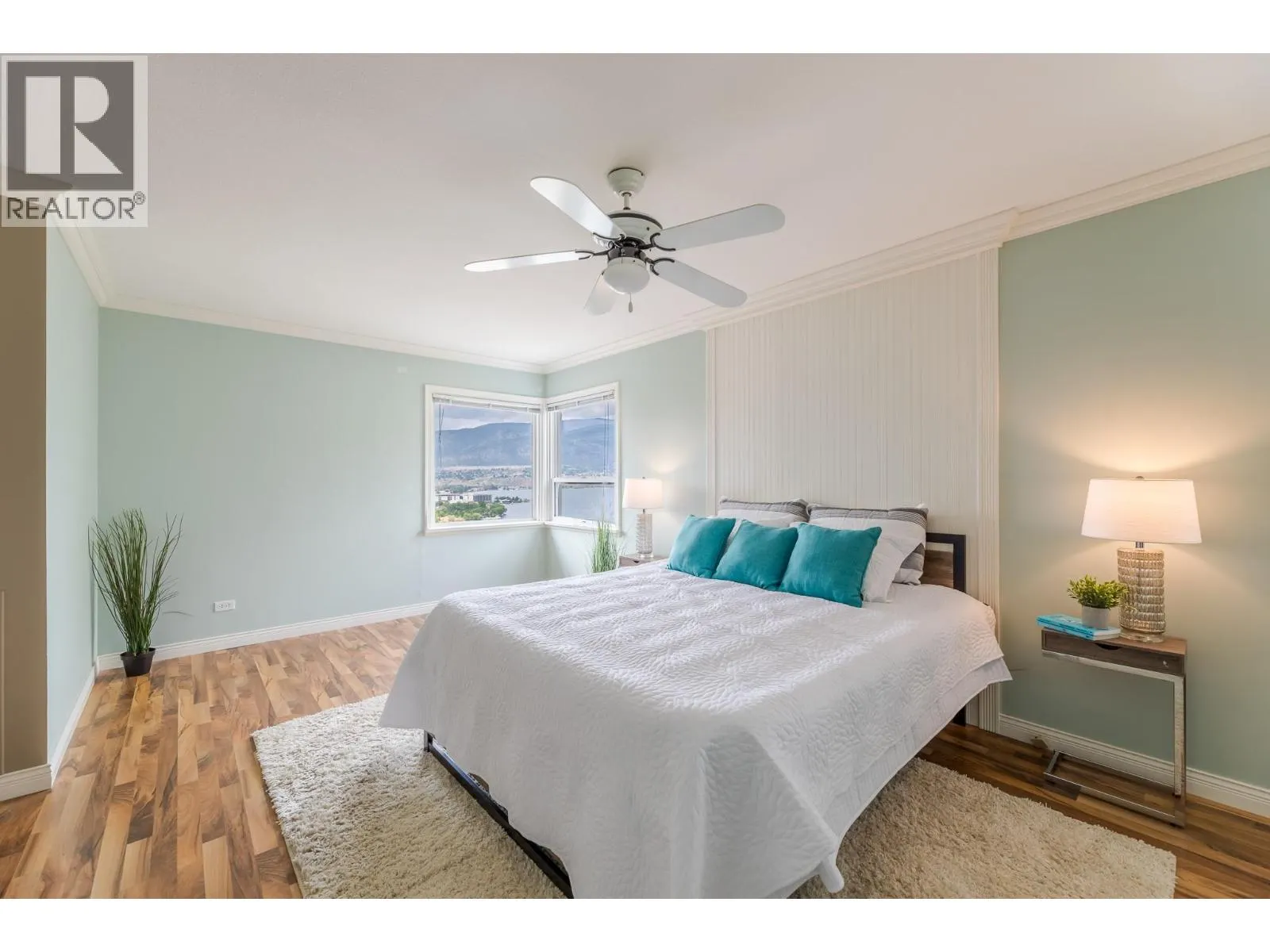 198 Bankview Place