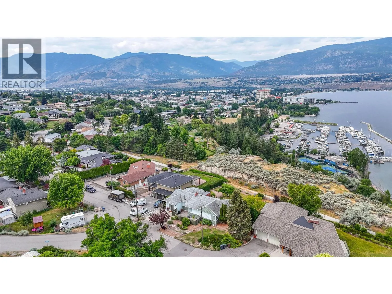 198 Bankview Place