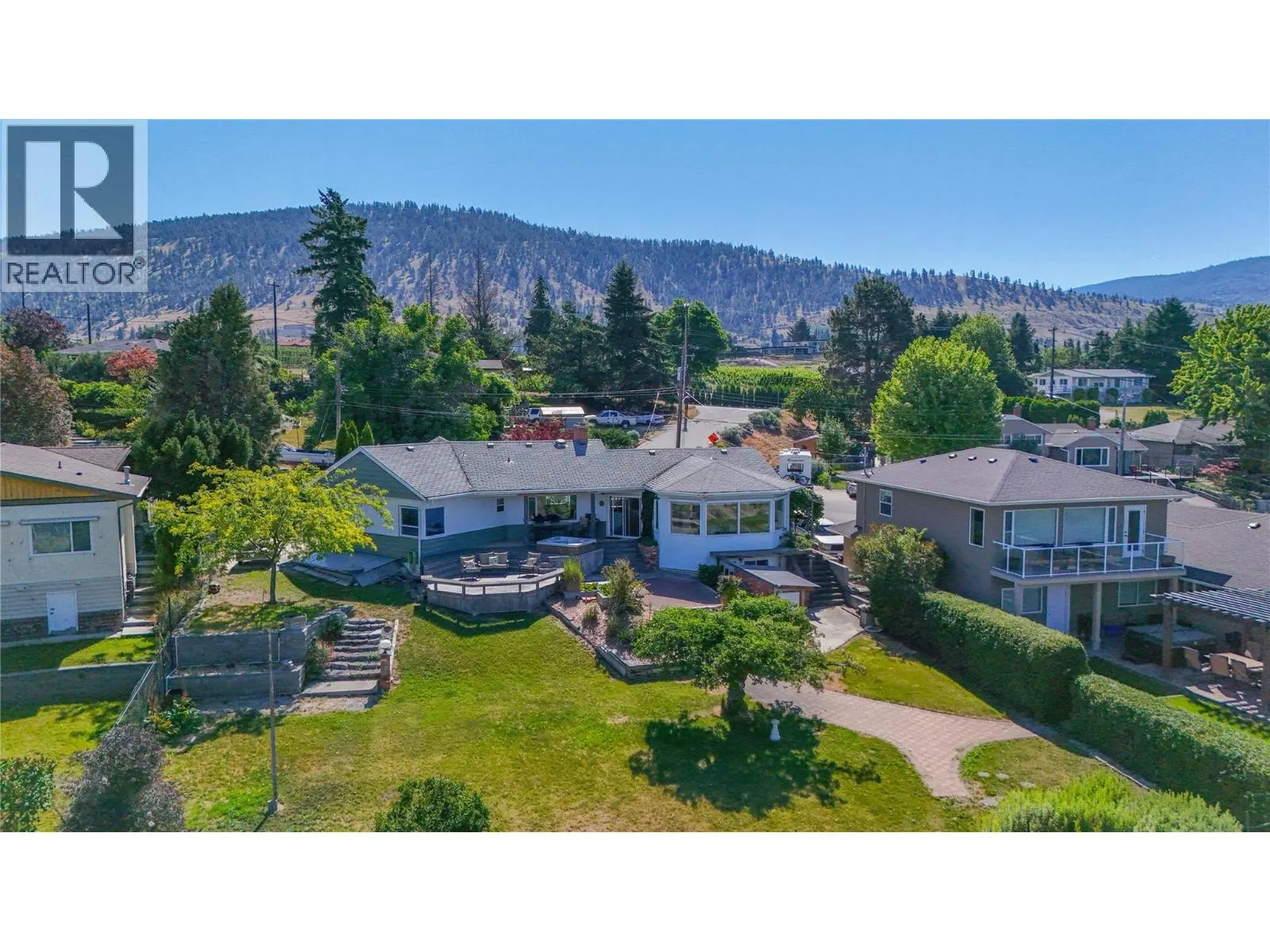198 Bankview Place