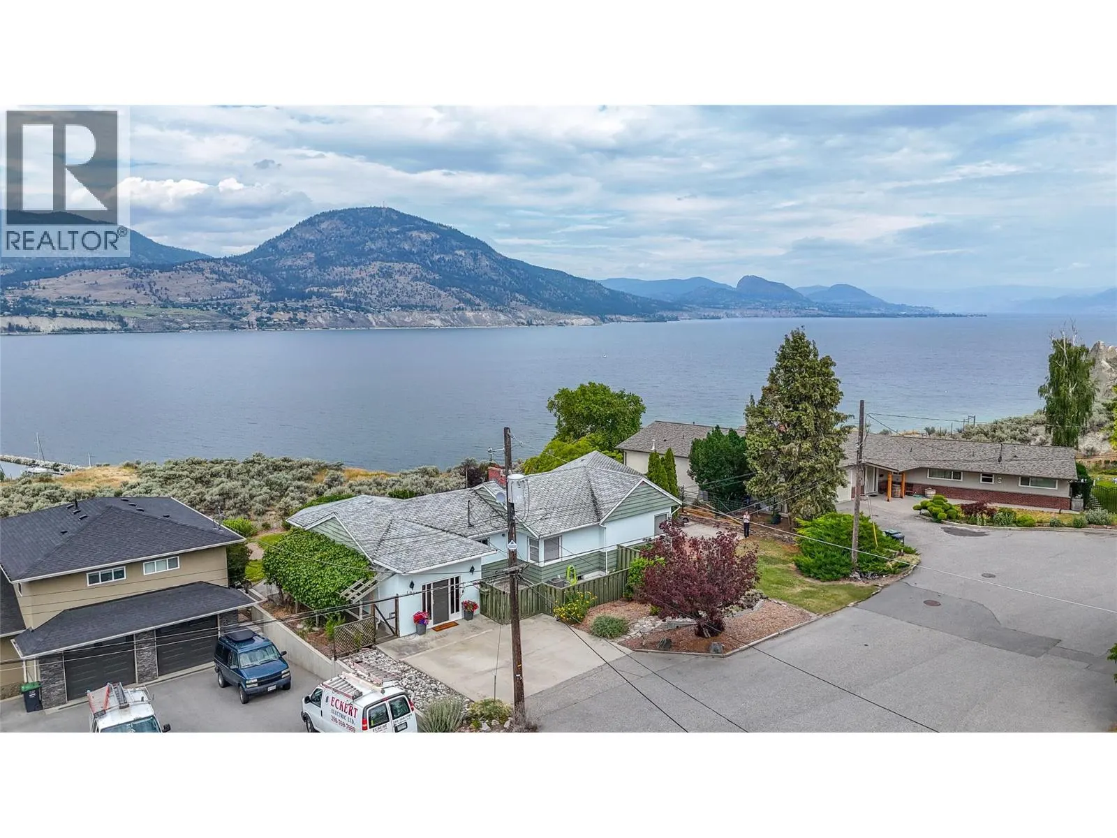 198 Bankview Place