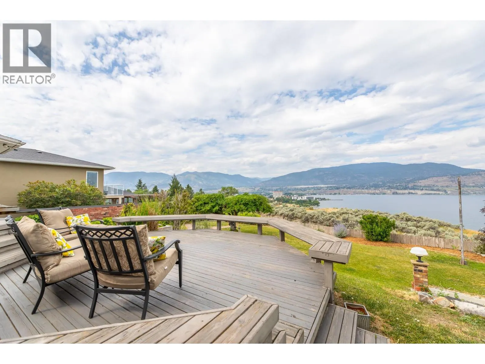 198 Bankview Place