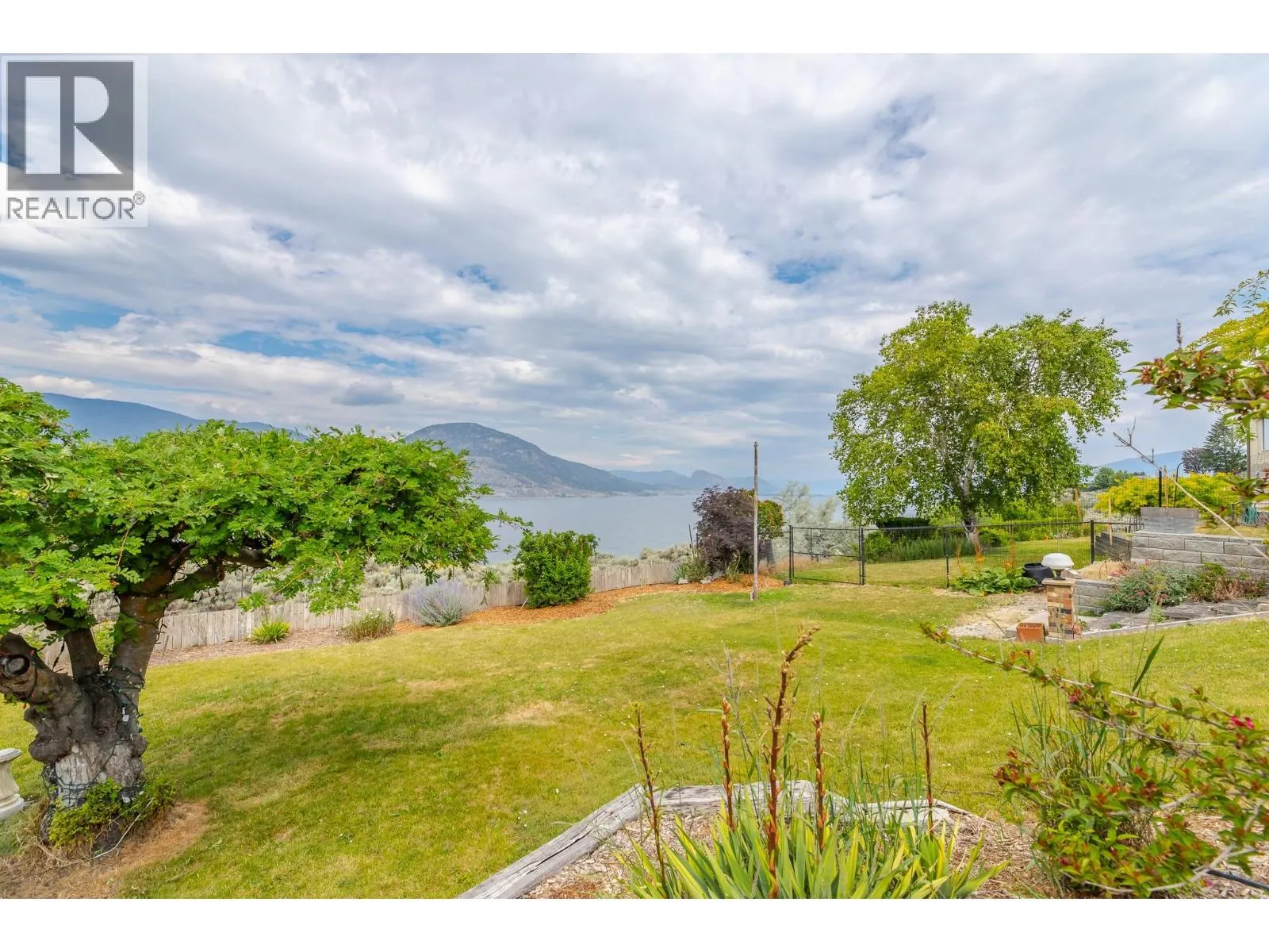 198 Bankview Place