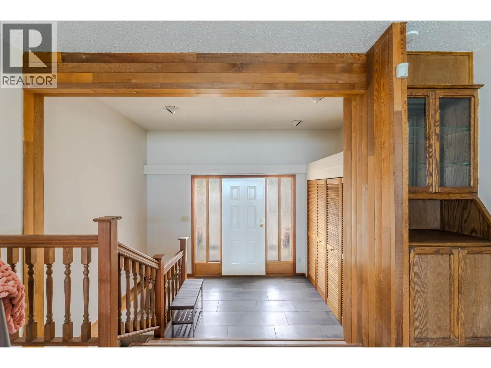 198 Bankview Place