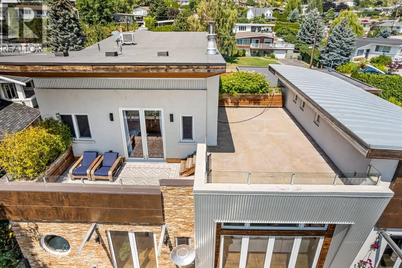 2737 Casa Loma Road