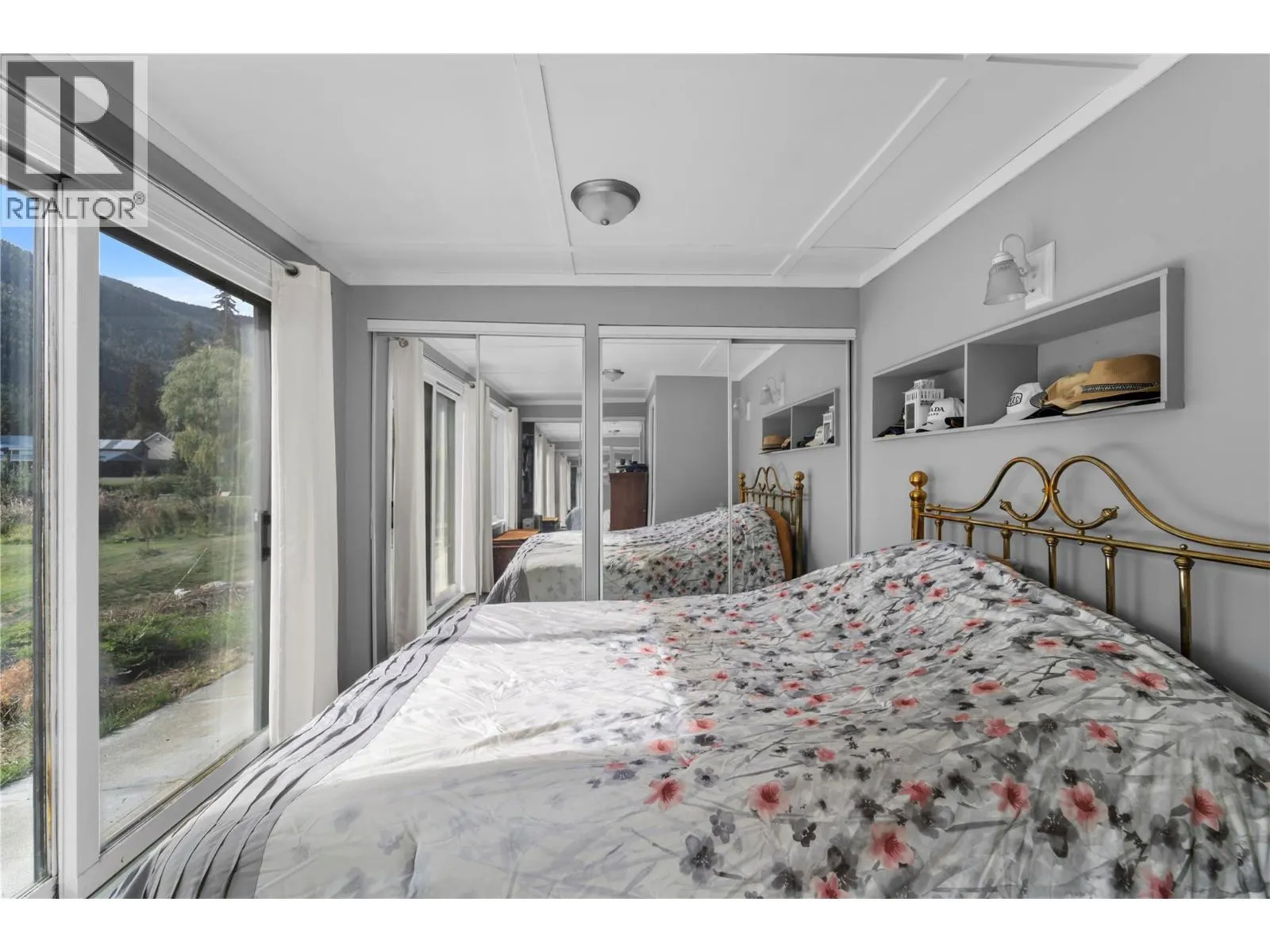 2348 Ojibway Road