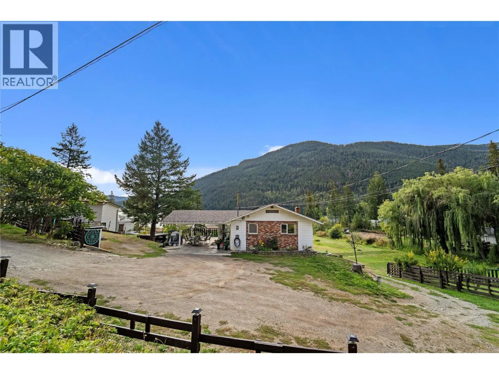 2348 Ojibway Road