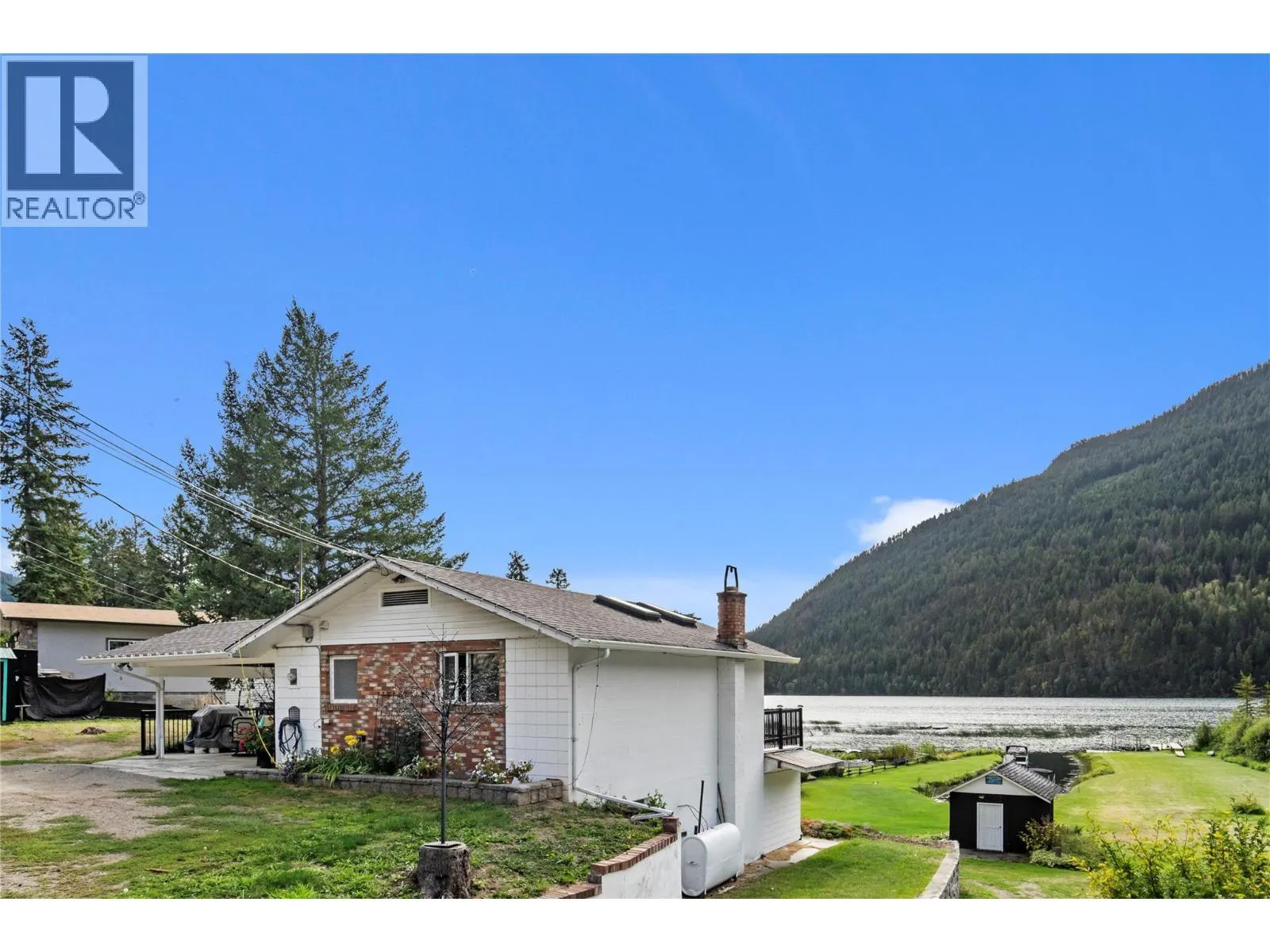 2348 Ojibway Road