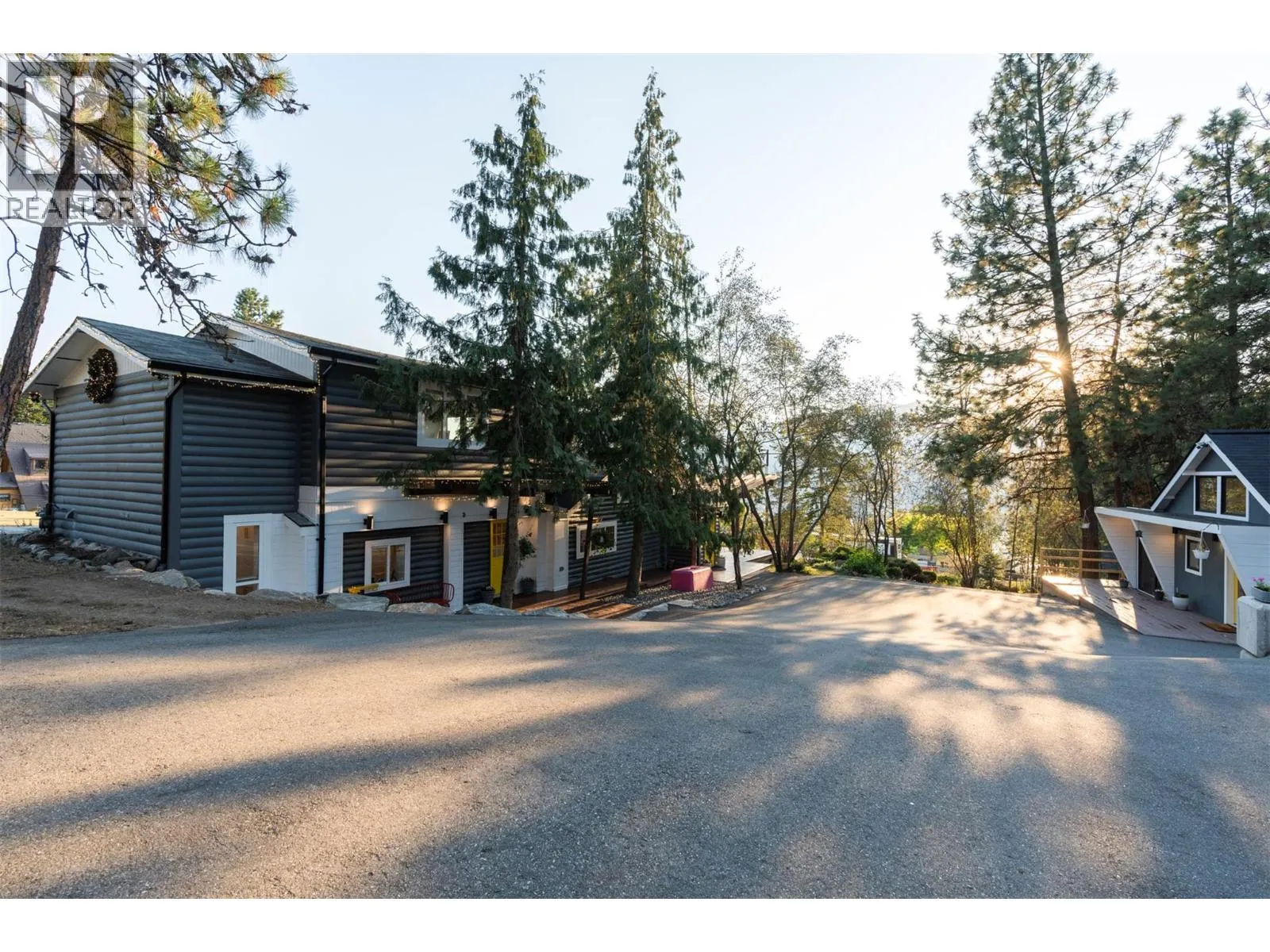 5555 Stubbs Road