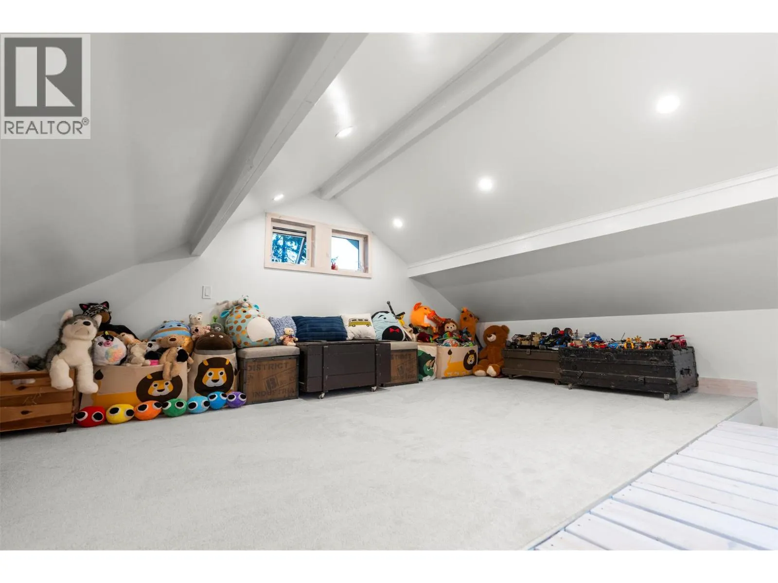 5555 Stubbs Road