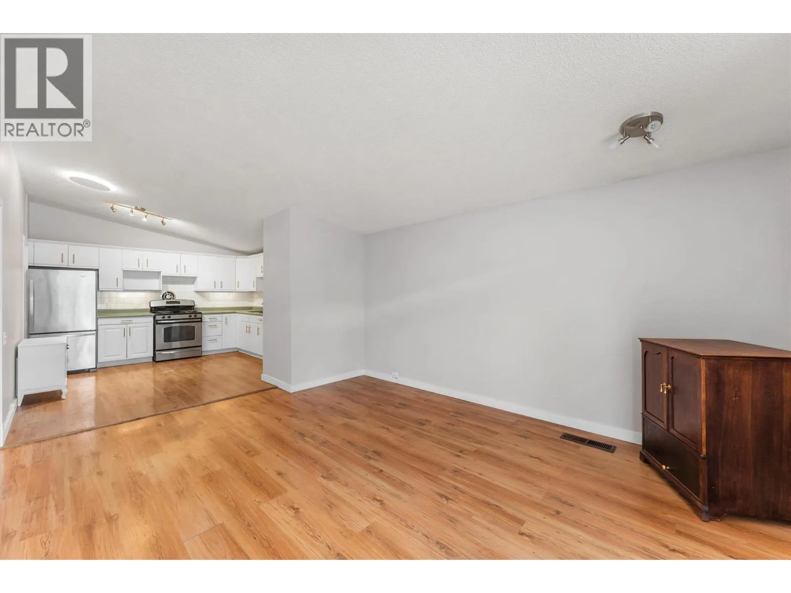 353 Boyce Crescent Unit# 18