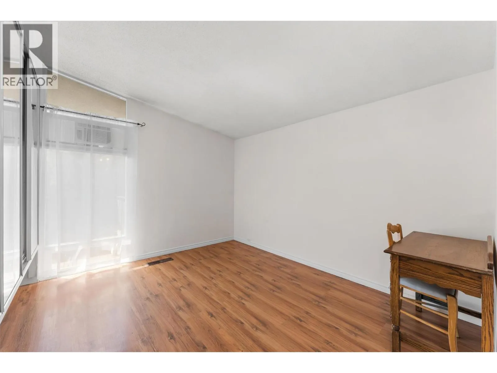 353 Boyce Crescent Unit# 18