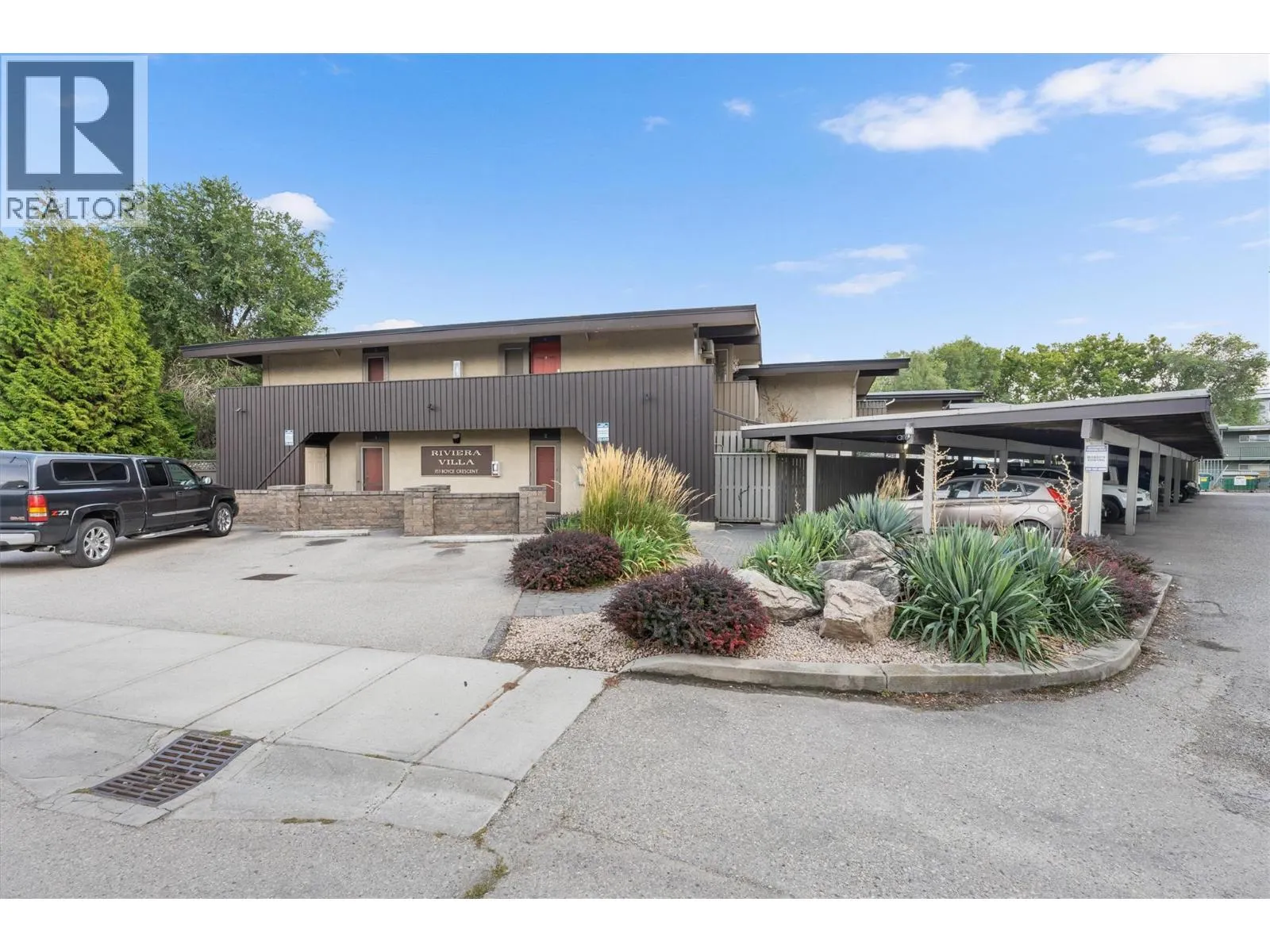 353 Boyce Crescent Unit# 18