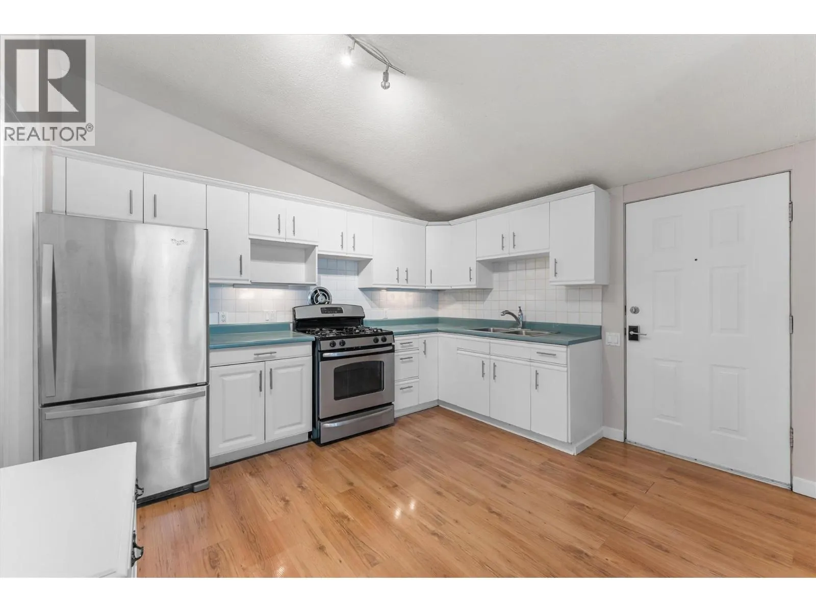 353 Boyce Crescent Unit# 18