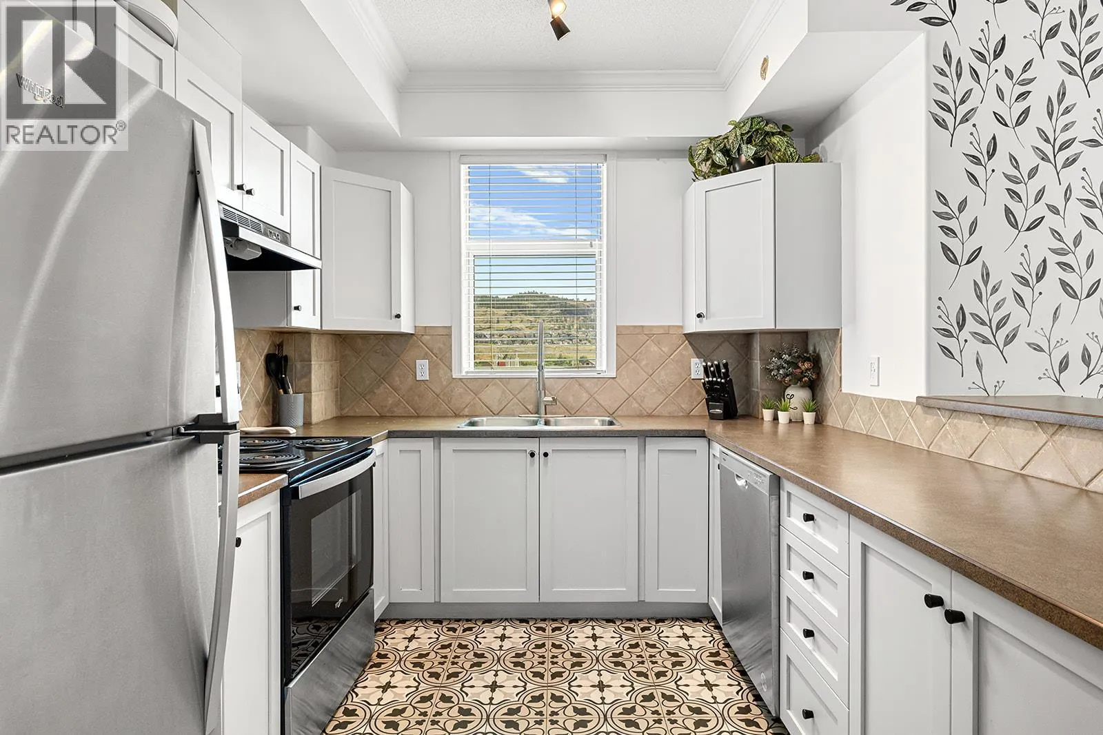 1128 Sunset Drive Unit# 703