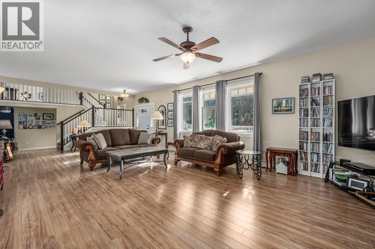 661 LAGOON COURT Road