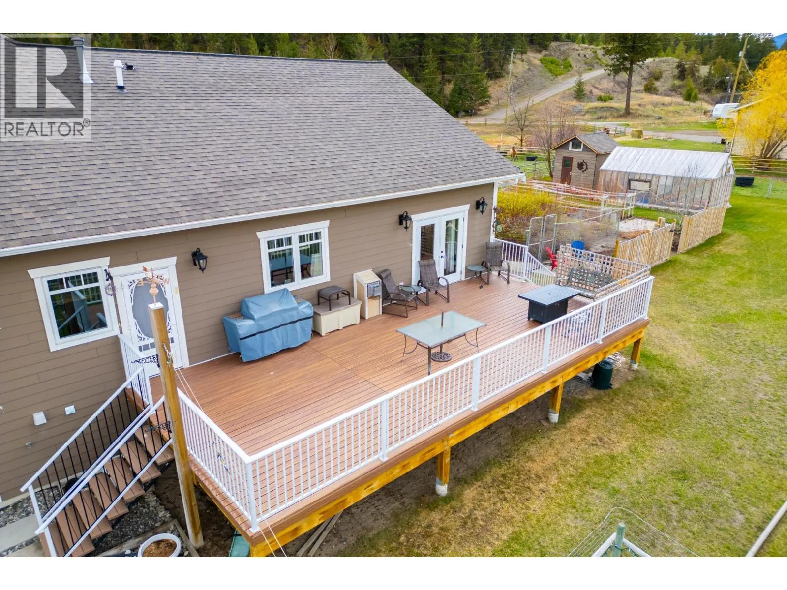 661 LAGOON COURT Road