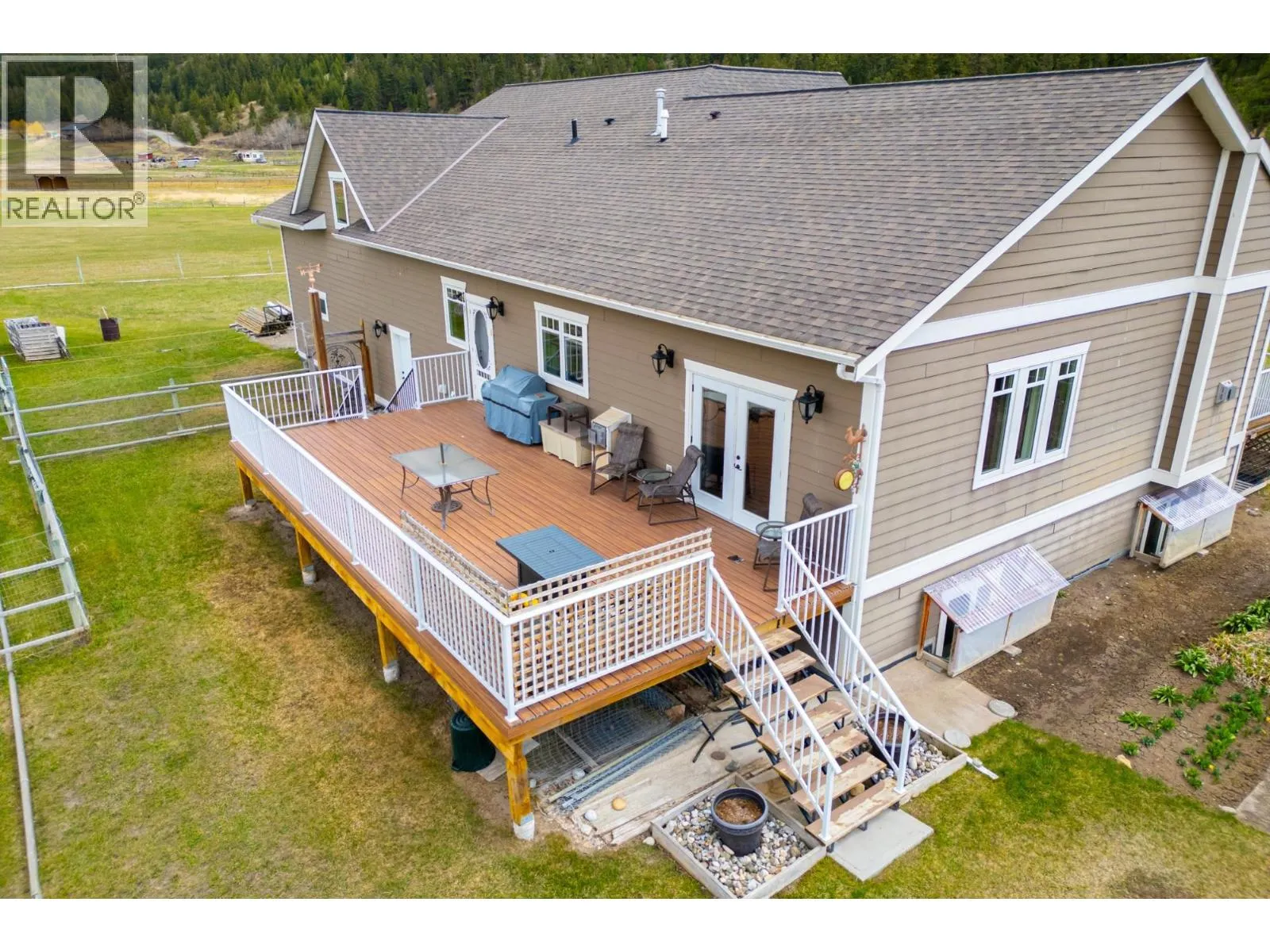 661 LAGOON COURT Road